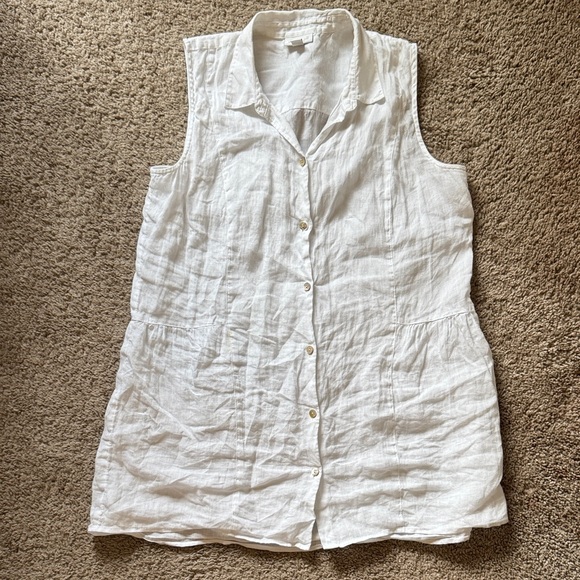 100% Linen Sleeveless Button Down - Picture 1 of 4